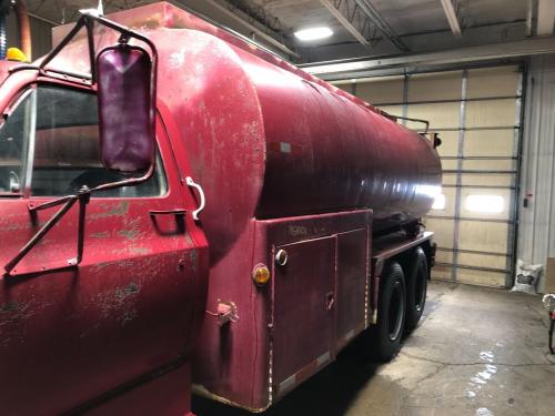 Tanker: 17'10"l X 95"w X 93"h Water Tank, General Model Mc 306, 4376 Gallons
condition Of Pumps Unknown
rear Bumper Bent, Some Areas Of Bubbling Paint, Surface Rust