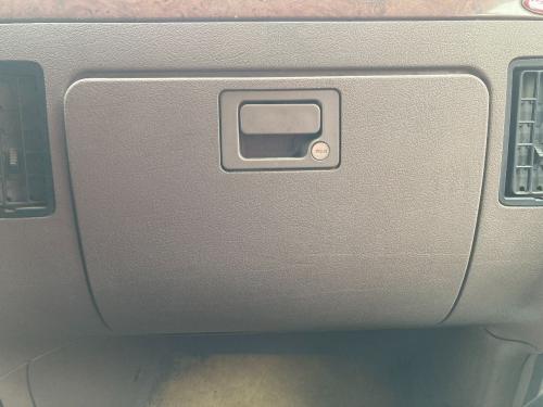 Peterbilt 587 Dash Panel: Glove Box