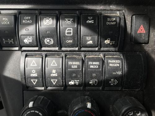International LT Dash Panel: Switch Panel