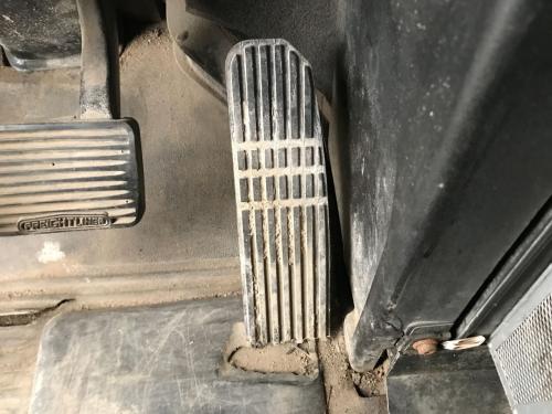 2006 Freightliner CLASSIC XL Foot Control Pedals