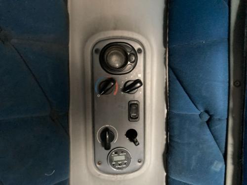 2005 Freightliner COLUMBIA 120 Control: Entire Panel Included