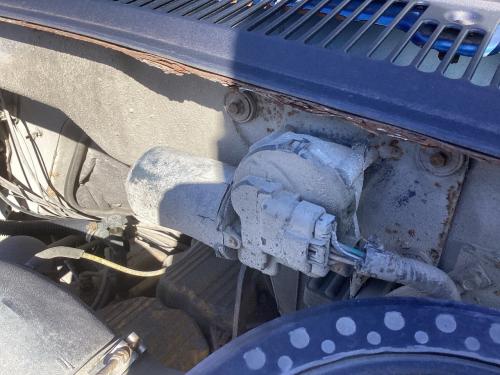1998 Ford L9513 Left Wiper Motor, Windshield: Wiper Motor With Transmission Front Mounting Hole Corroded