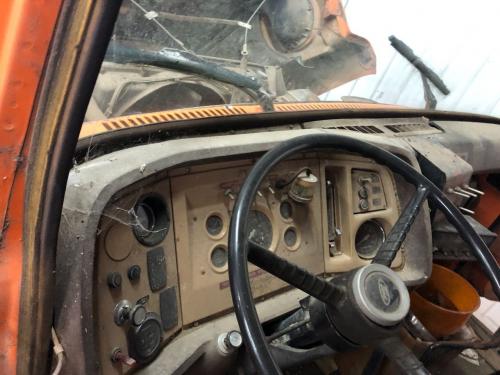 1982 Ford LN8000 Dash Assembly