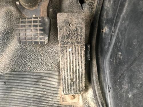 1995 Volvo WG Foot Control Pedals