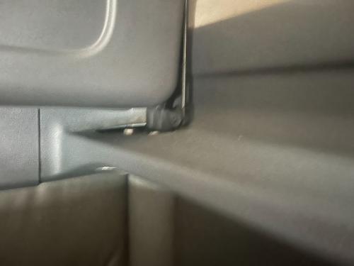 2016 Freightliner CASCADIA Both Brackets And Latches