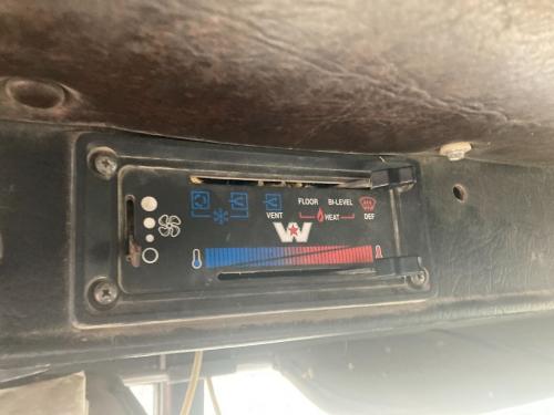 1995 Western Star Trucks 4800 Heater & AC Temp Control: 3 Slides, 1 Slide Missing Knob
