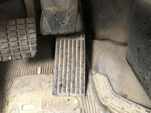 2008 Freightliner M2 106 Foot Control Pedals