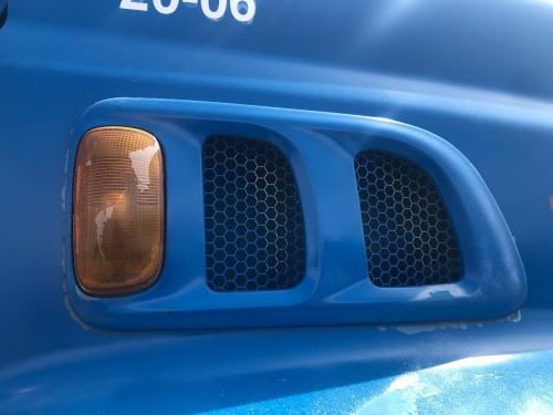 2006 Sterling L9501 Right Hood Side Vent