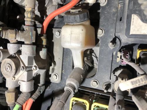 2017 Paccar E176014 Left Clutch Master Cylinder