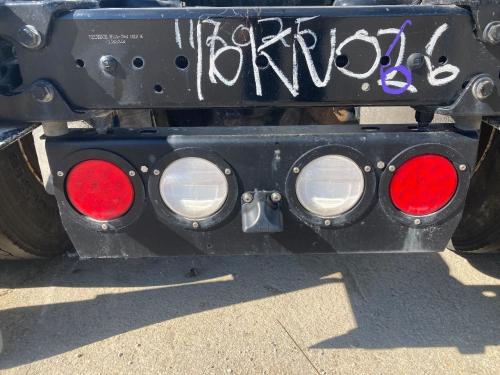 2016 Kenworth T680 Tail Panel: 2 Red Lights, 2 White Lights