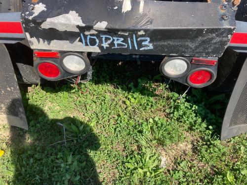 2010 Peterbilt 387 Tail Panel: Set Of 2 Panels W/ 1 Red And 1 White Each