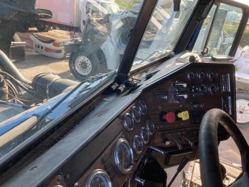2001 Freightliner CLASSIC XL Dash Assembly