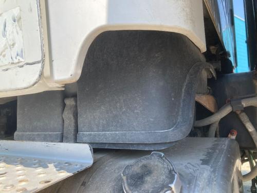 2007 Freightliner M2 106 Poly Battery Box | Length: 18.00 | Width: 18.5