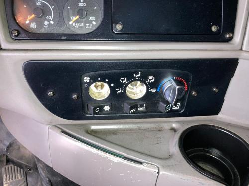2000 Kenworth T2000 Heater & AC Temp Control: 3 Knobs, 3 Switches. 2 Knobs Are Missing