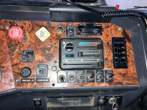 Volvo WG Dash Panel: Switch Panel