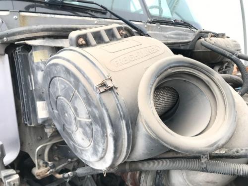 2006 Freightliner COLUMBIA 112 15-inch Poly Donaldson Air Cleaner