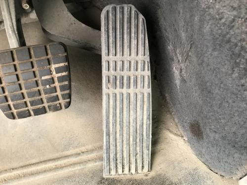 2006 Freightliner COLUMBIA 112 Foot Control Pedals