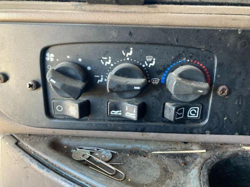 2006 Kenworth T2000 Heater & AC Temp Control: 3 Knobs, 3 Switches