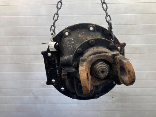 Meritor RR20145 Rear Differential/Carrier | Ratio: 3.91 | Cast# 3200r1864