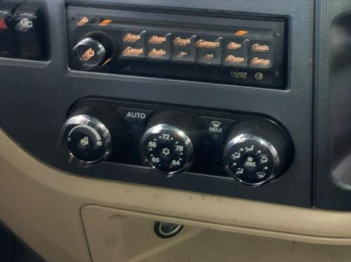 2014 Peterbilt 579 Heater & AC Temp Control: 3 Knobs, 5 Buttons