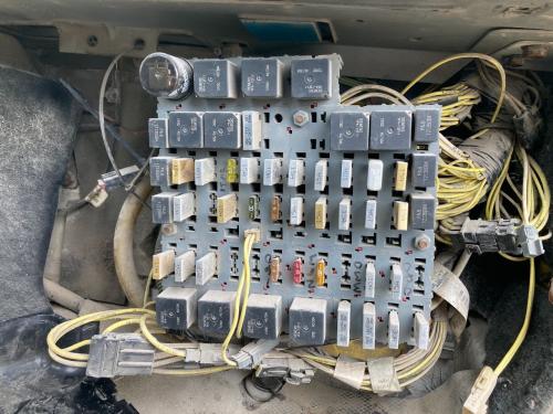 2000 Freightliner FL112 Right Fuse Box