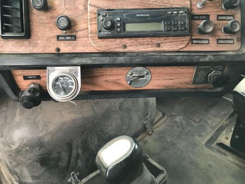 Volvo WIA Dash Panel: Switch Panel