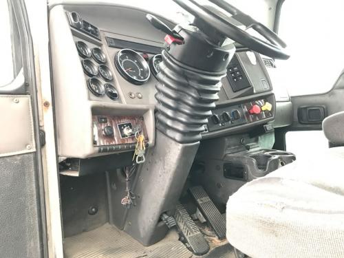 2005 Kenworth T300 Dash Assembly