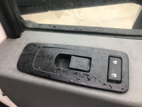 2015 Kenworth T680 Right Door Electrical Switch