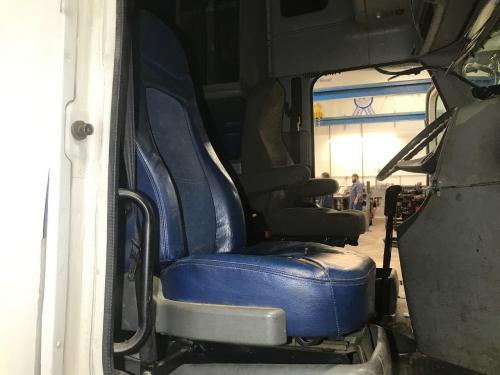 2004 Freightliner COLUMBIA 120 Seat, Air Ride
