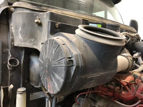 2013 Peterbilt 587 11-inch Poly Donaldson Air Cleaner