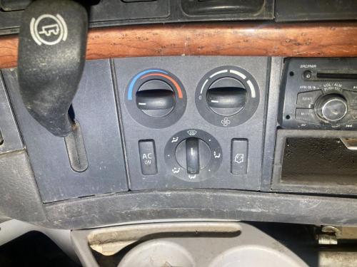 2012 Volvo VNL Heater & AC Temp Control: 3 Knobs, 2 Buttons