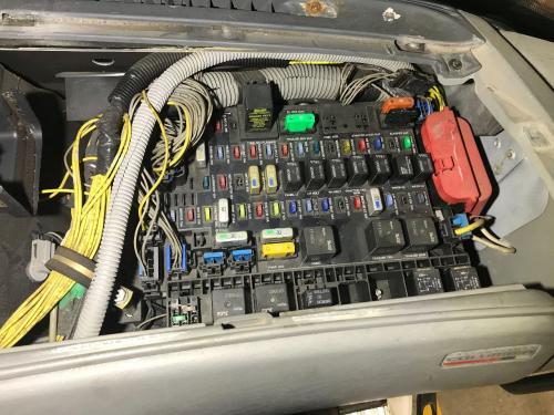 2007 Freightliner COLUMBIA 120 Fuse Box