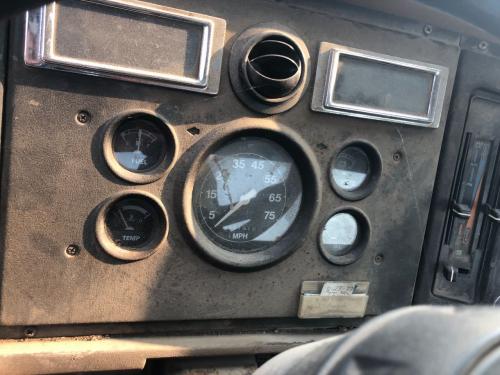 1993 Ford LN7000 Instrument Cluster