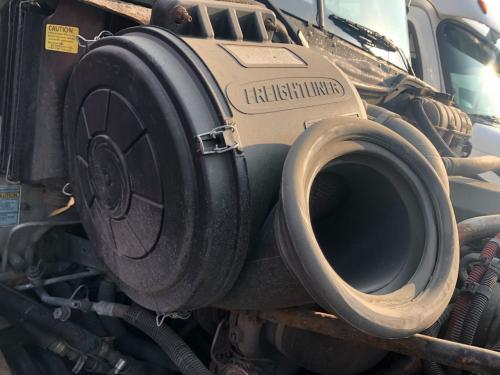 2007 Freightliner COLUMBIA 120 14-inch Poly Donaldson Air Cleaner