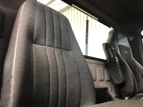 2000 Mack CH Right Seat, Non-Suspension