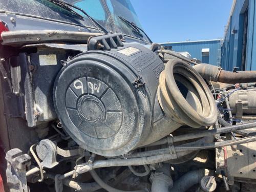 2002 Freightliner COLUMBIA 120 14-inch Poly Donaldson Air Cleaner