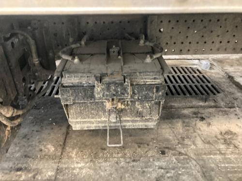 2019 Isuzu NPR Steel Battery Box | Length: 13.50 | Width: 16.5