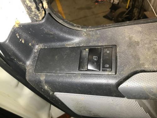 2022 Freightliner CASCADIA Right Door Electrical Switch