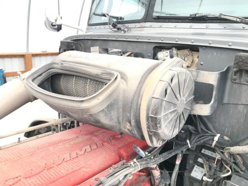 2013 Peterbilt 386 10-inch Poly Donaldson Air Cleaner