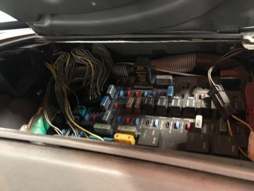 2007 Freightliner COLUMBIA 120 Right Fuse Box