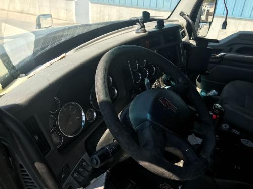 2017 Kenworth T680 Dash Assembly