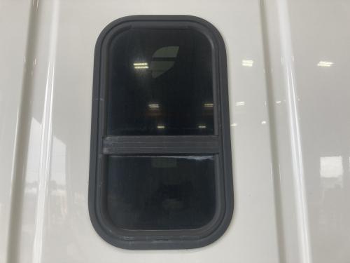 2014 Freightliner CASCADIA Right Window