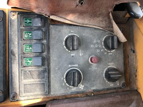 1991 Case 821 Dash Panel: P/N 1970047C3