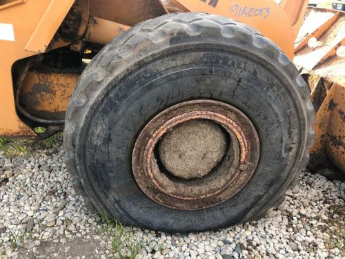 1991 Case 821 Right Tire And Rim