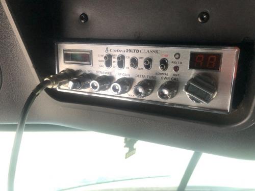 Freightliner CASCADIA A/V (Audio Video): Cobra 29ltd Classic With Mic