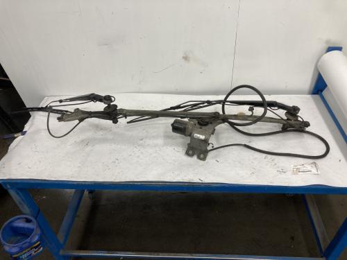 2017 Peterbilt 579 Wiper Motor, Windshield: W/ Transmission And Wiper Arms, Wires Cut | P/N R23-6025