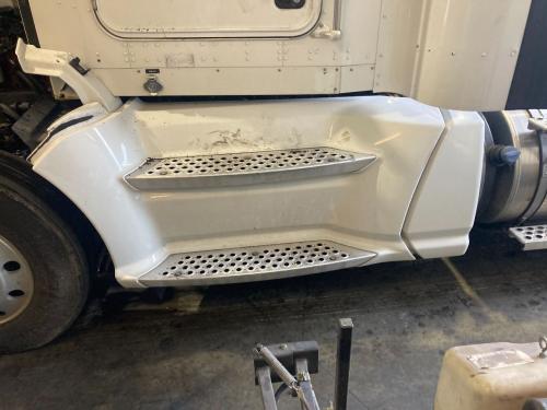 2014 Kenworth T660 Left White Chassis Fairing | Length: 69.5  | Wheelbase: 210