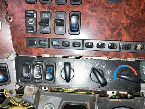 2000 Freightliner C120 CENTURY Heater & AC Temp Control: 3 Knobs, 3 Buttons