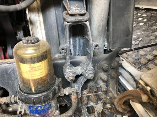 2010 Volvo VNL Right Radiator Core Support: P/N 20976567
