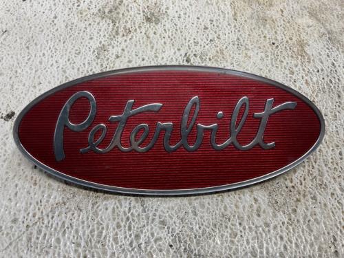 2017 Peterbilt 579 Emblem